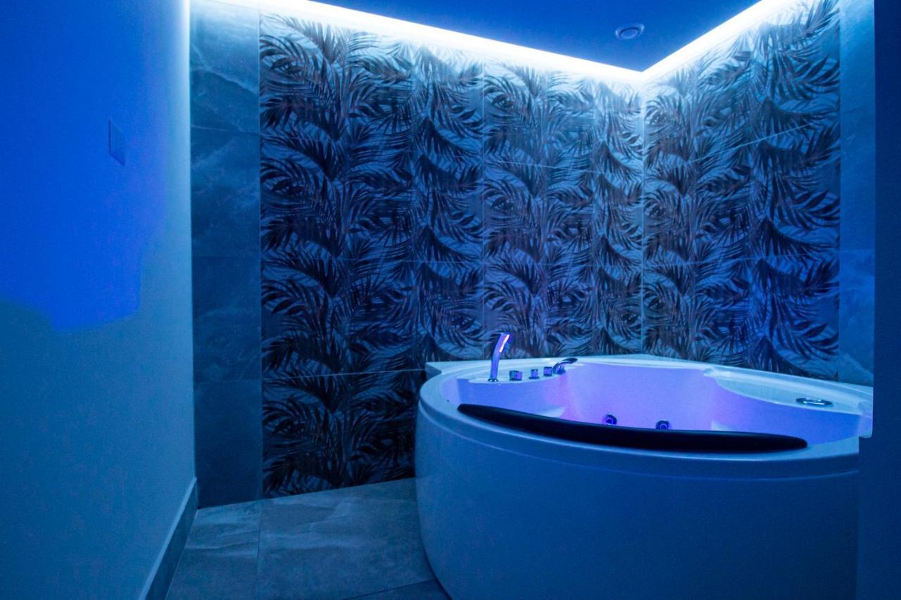 Royal Playa Suite And Apartament -Private Parking- Self Chek Out Катания Экстерьер фото