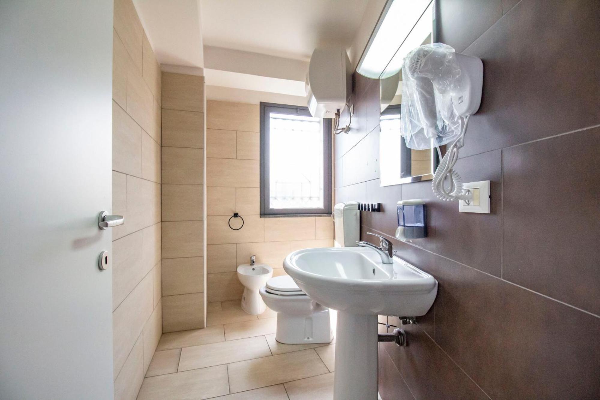 Royal Playa Suite And Apartament -Private Parking- Self Chek Out Катания Экстерьер фото